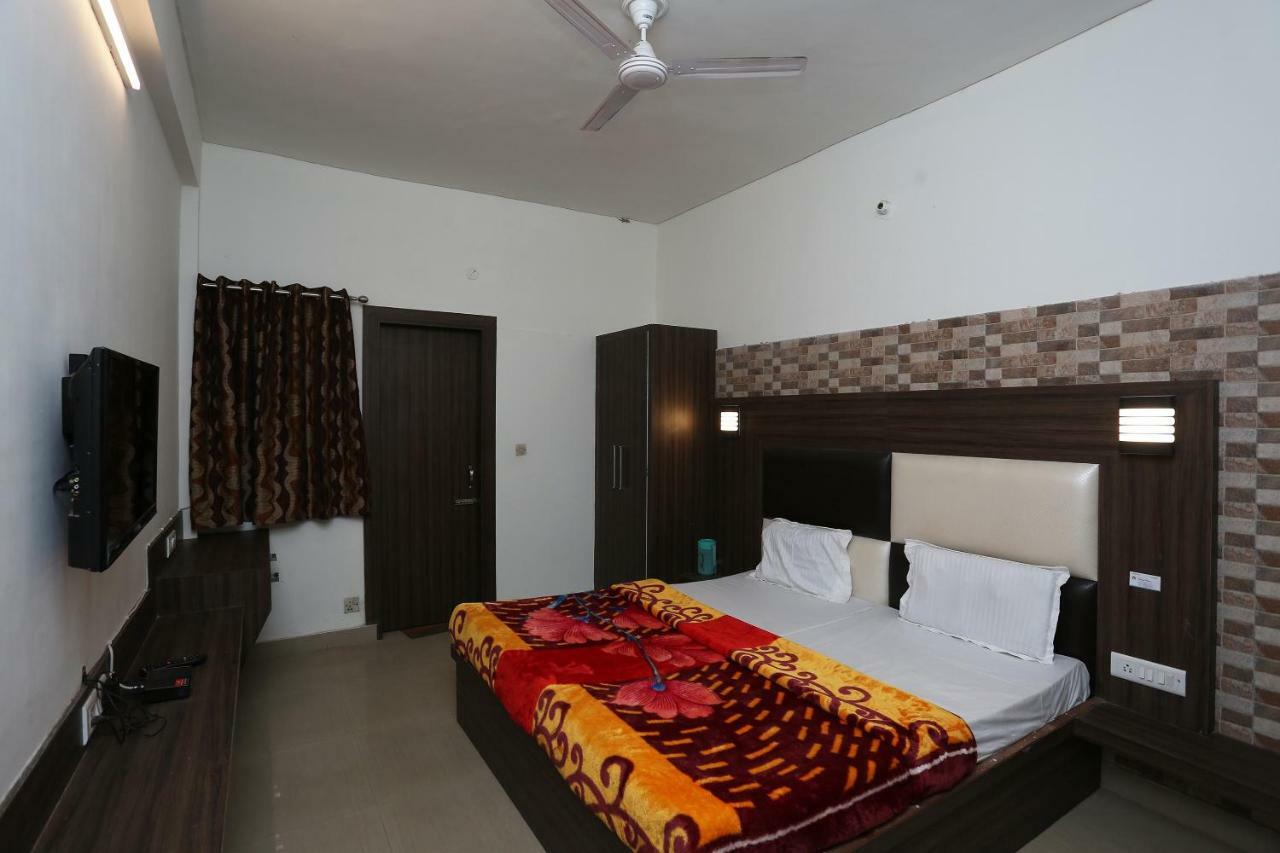 Hotel Shyam Palace Agra  Exterior photo