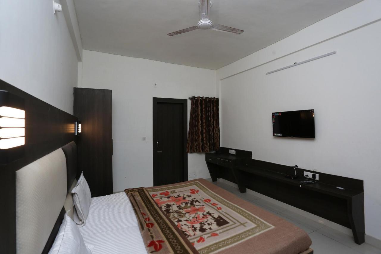 Hotel Shyam Palace Agra  Exterior photo